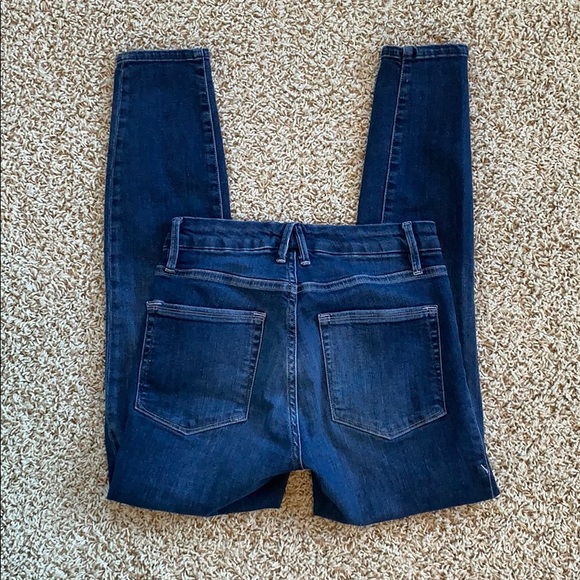 Good American Good Legs Ankle Skinny Jeans - Picture 3 of 3